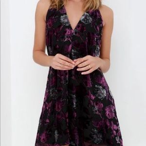 B.B. Dakota Black velvet floral dress